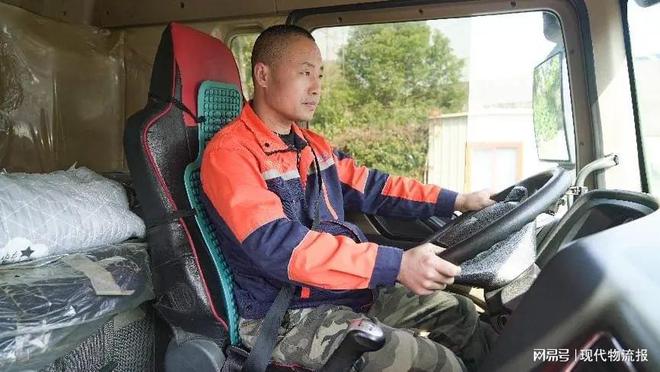 豪沃TX7渣土车助力客户实现价值跃升j9九游会登录从携手到共赢：中国重汽(图1)